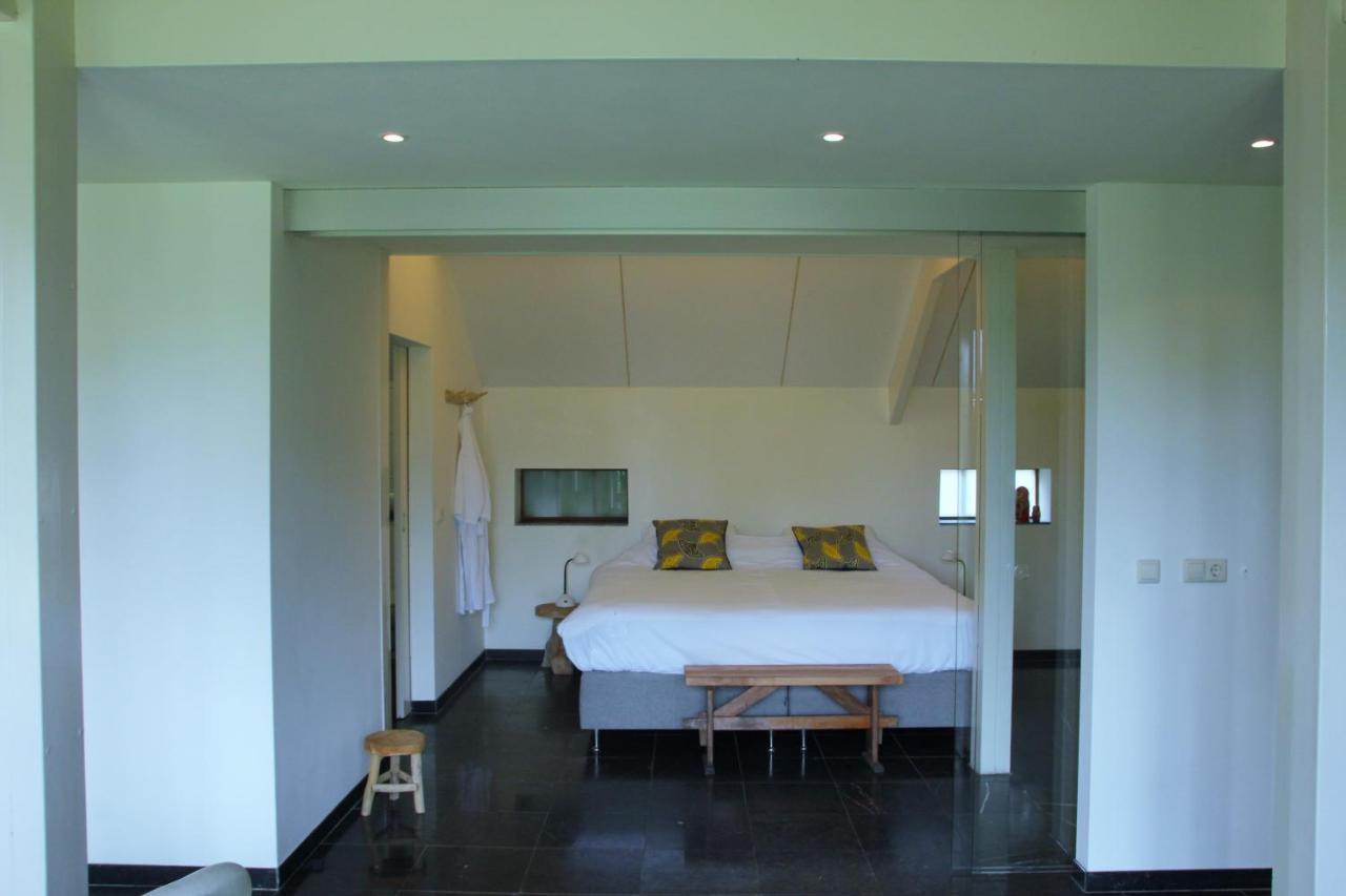 הוילה Erichem Familiehuis De Betuwe Met Prive Kunstgras Tennisbaan En Sauna מראה חיצוני תמונה