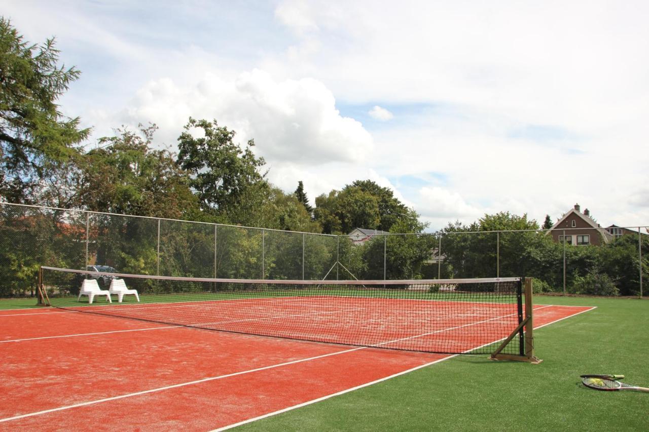הוילה Erichem Familiehuis De Betuwe Met Prive Kunstgras Tennisbaan En Sauna מראה חיצוני תמונה